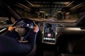 Илон Маск анонсировал появление в 2020 году роботакси от Tesla